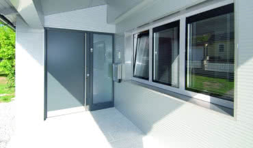 Okna i drzwi na straży domu